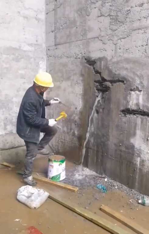 吕梁离石区渗漏修缮